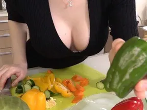 Em thư ký gạ tình cấp trên khi bị phát hiện clip sex trên mạng